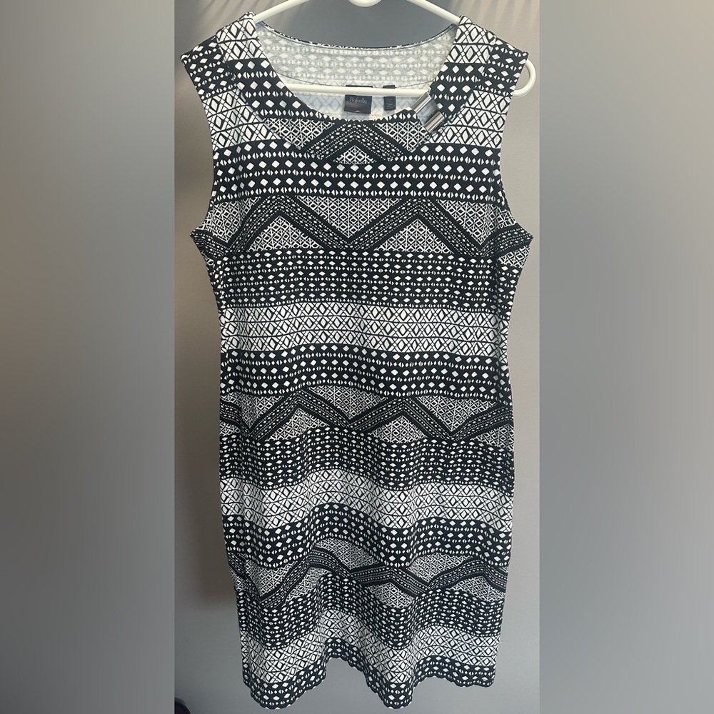RAFAELLA size XL Black and White Patterned Sleeveless Dress